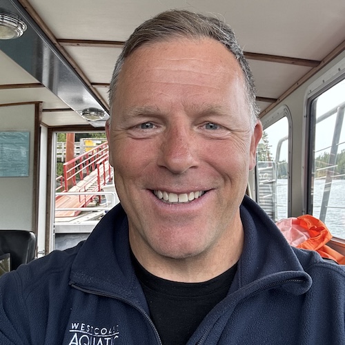 Scott, Skipper und Taucher bei West Coast Aquatics